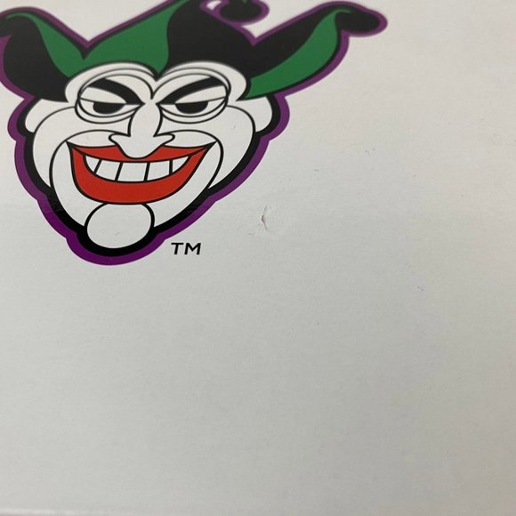 The Joker Santa Collectible Statue Only at Gamestop - Picture 7 of 12